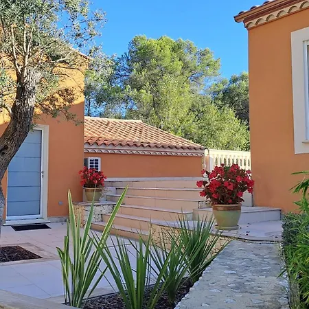 Beaumont Avec Piscine Et Jacuzzi Proche D'uzes Et Anduze Cannes-et-Clairan