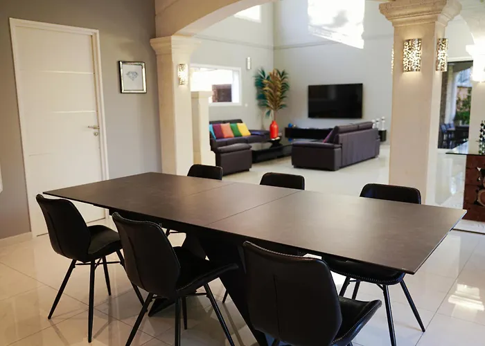 Beaumont Avec Piscine Et Jacuzzi Proche D'uzes Et Anduze